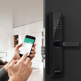 Giá khoá điện tử vân tay Dessmann là bao nhiêu? Nơi bán khoá cửa Dessmann giá rẻ nhất ở Hà nội và TPHCM